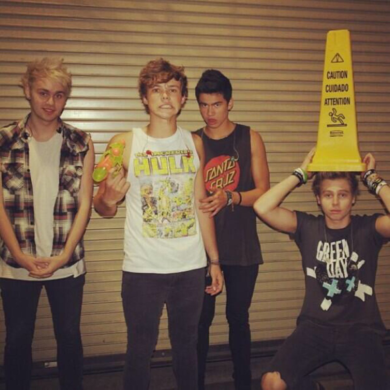 free follow|please follow @warpedftmuke :)