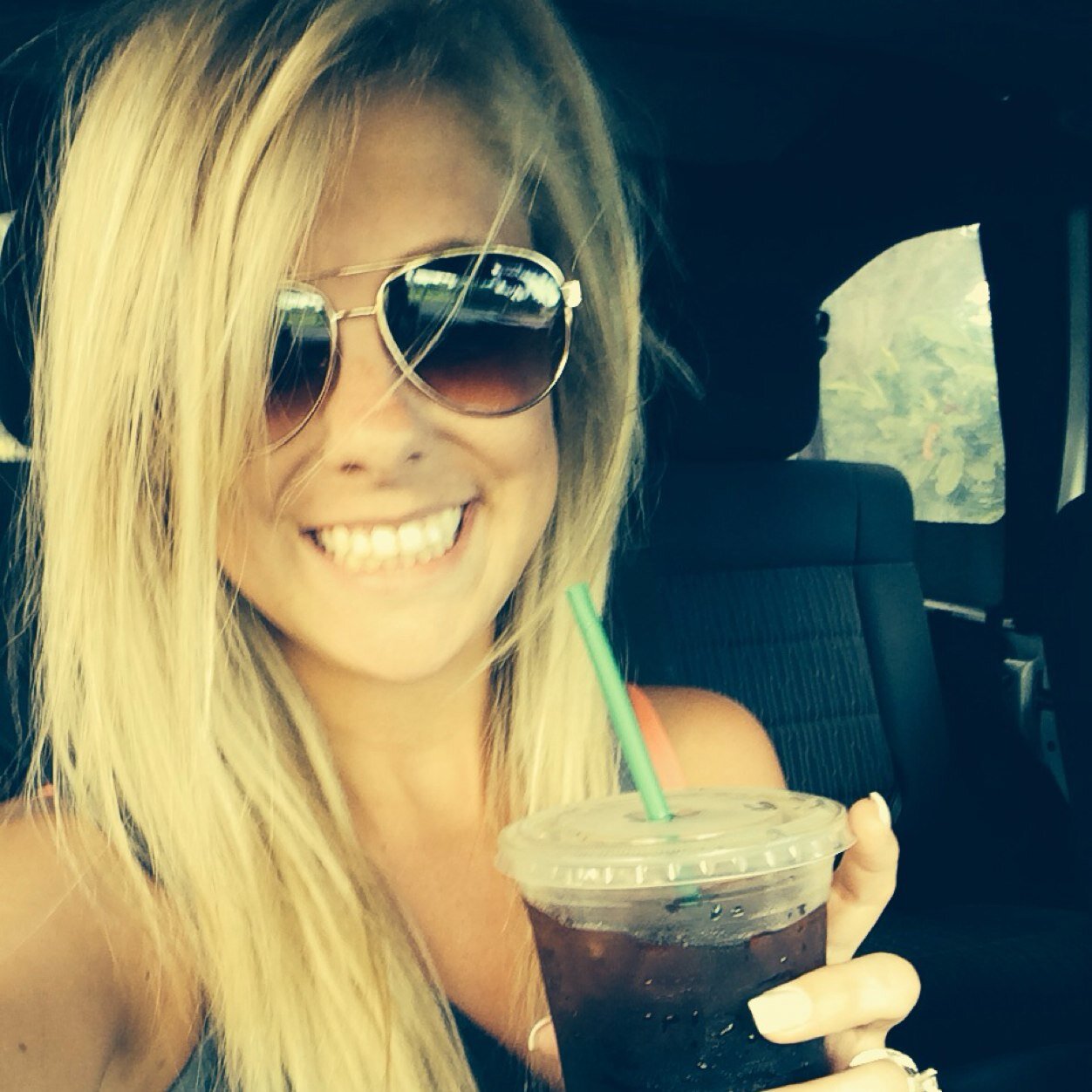 BARVAY_3's profile picture. Spiritual in nature, emotional in expression, attracted to the mystical. Immersed in art and desire to discover the world.