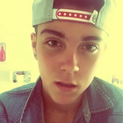 Profile Picture of Michel De La Rosa✌️ (@_michel_mike) on Twitter