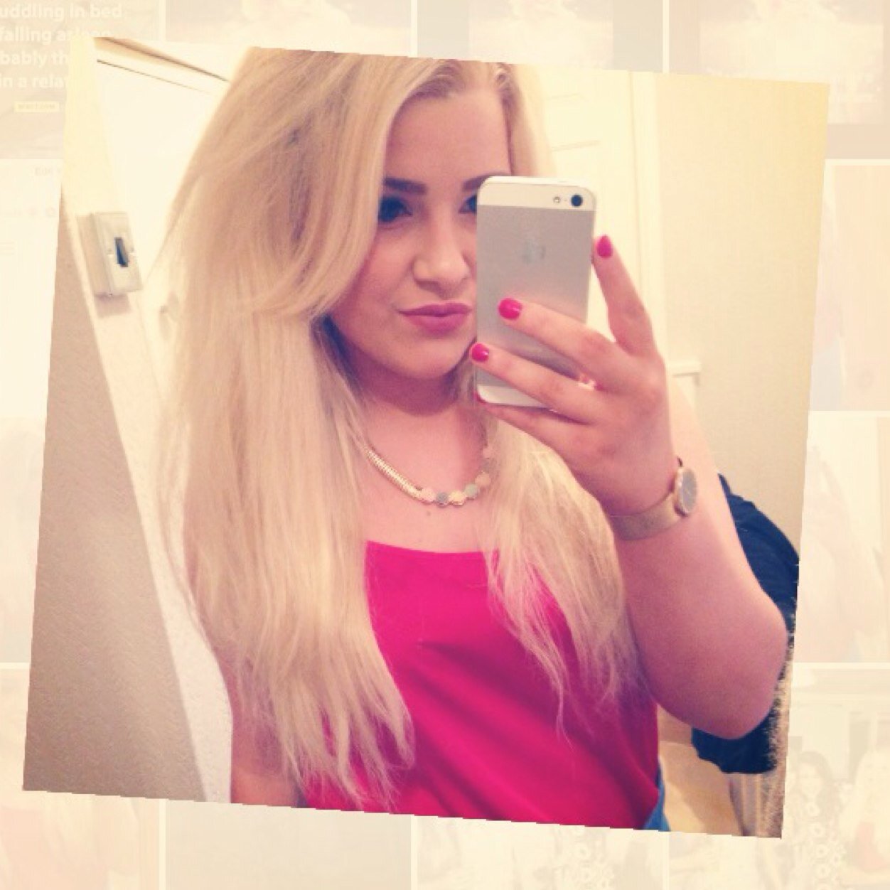 Clothing, shoes & fashion:)))
Instagram: char1char1bee1 Kik:charbrooks97 Facebook:charlotte brooks.