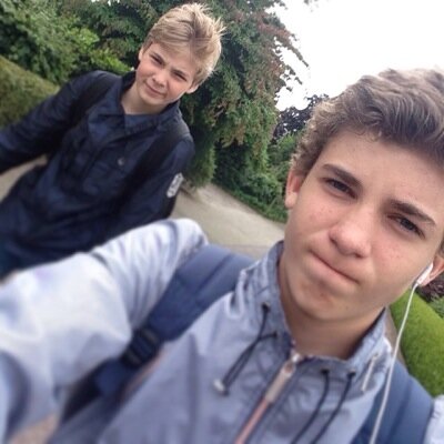 15/-Instagram; Florisvanspankeren_/-Snapchat; FlorisSpankeren/-JE KANT HET FLORIS MAAR 2 JAARTJES KUN JE MAKKELIJKxx Merel