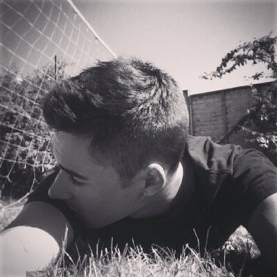 AshLikesPurple's profile picture. 