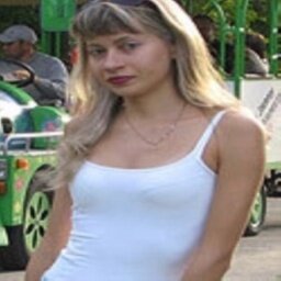 raquelujlrd's profile picture. 