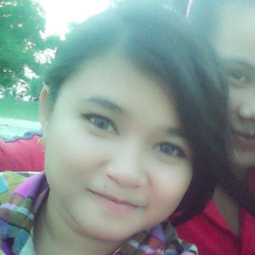 hai ...mekk nia here ... sape nk follow .. follow laa ... confirm follow balik .. lai lai