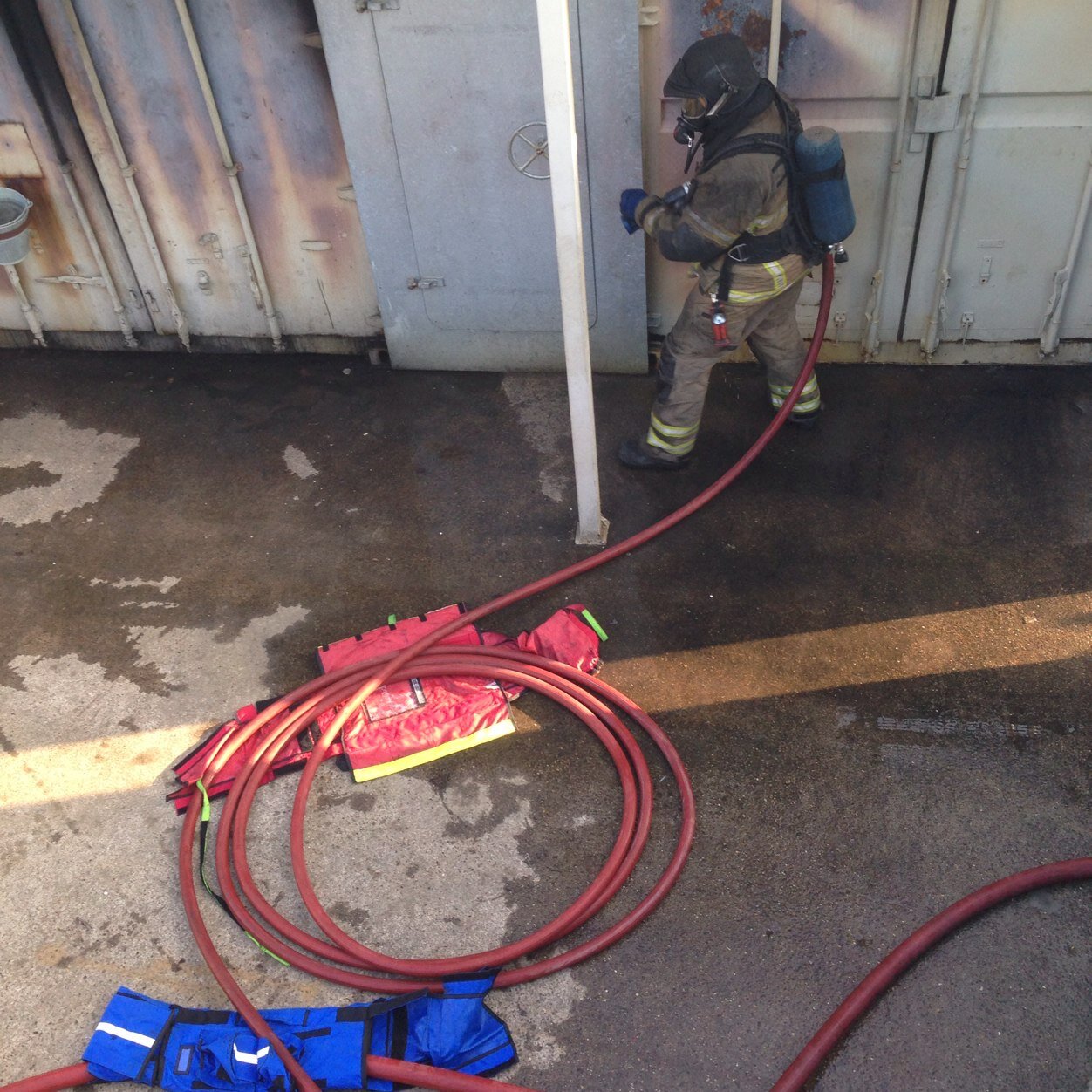 Fire hose deployment packs