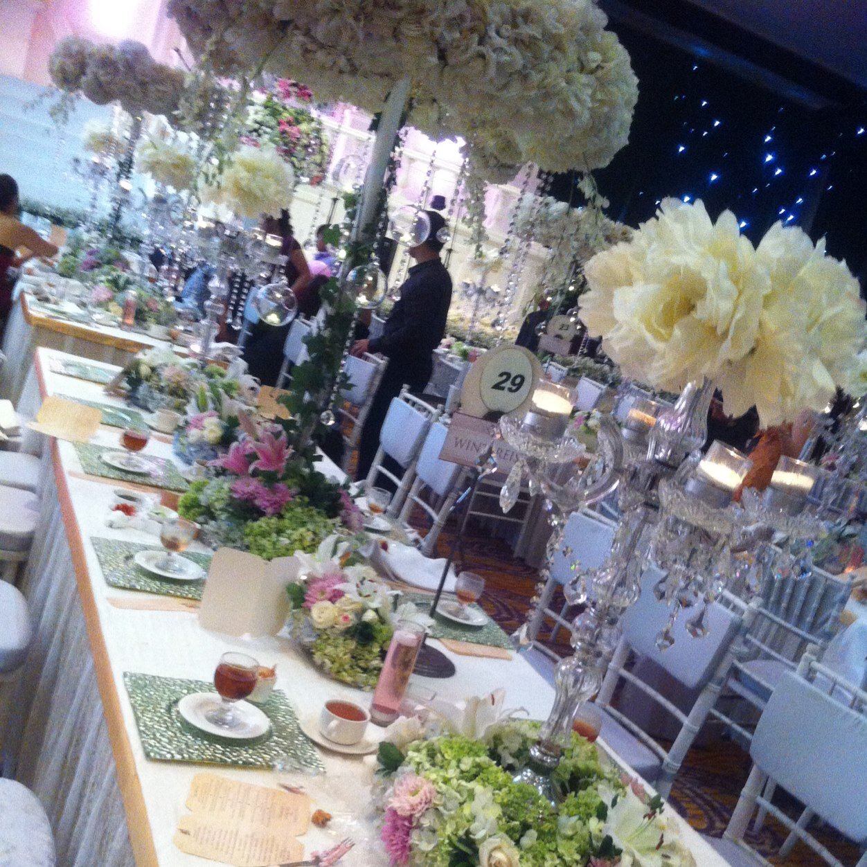 Contact us : (+62) 354 - 770036
WA: +62857 9063 7879
EMAIL: officialmaryflorist@gmail.com
IG: @maryfloristkediri
