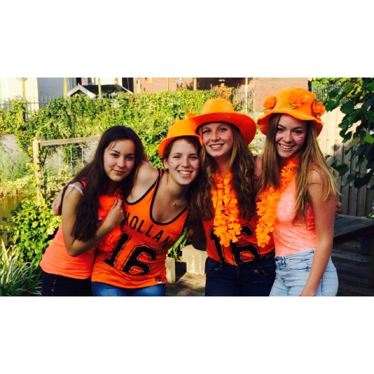 'Happiness is not a destination, it is a way of life.' | insta; xirisss_