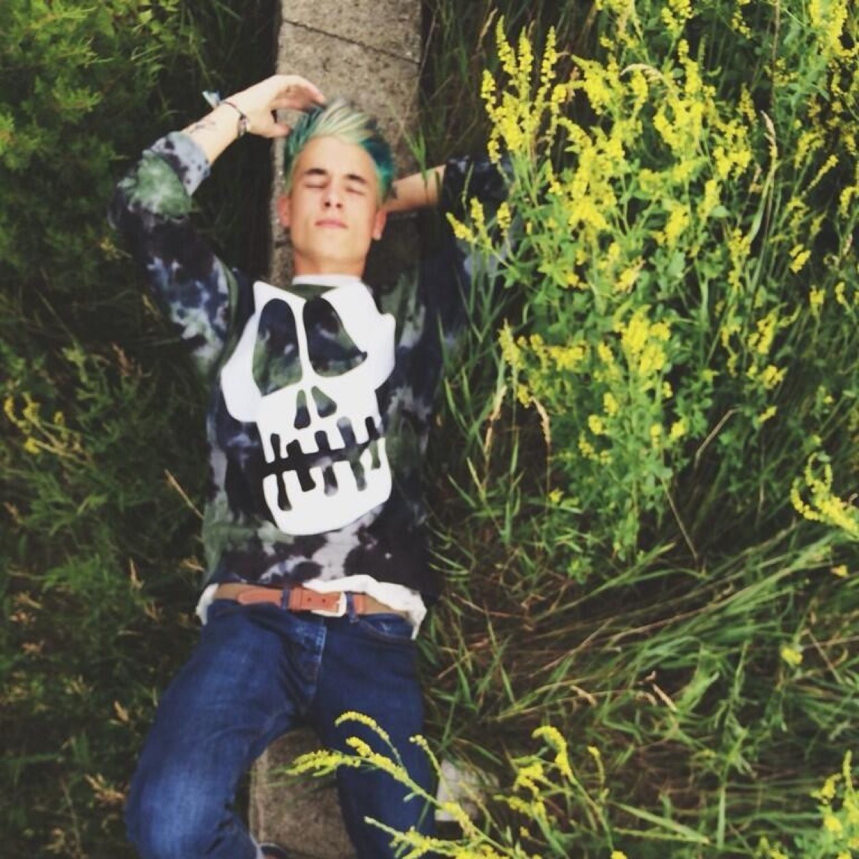 the names kian lawley, im 18. I make lame youtube videos if ya want to check 'em out