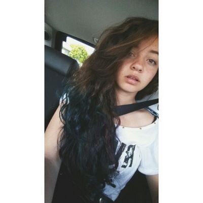 _jordyyn's profile picture. just because im 5'9 dosen't make too tall to hug.