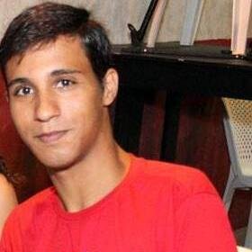 Sou Cristian, tenho 19 anos de idade, e meu maior SONHO é ser ator de novela da REDE GLOBO, porque amo essa emissora.