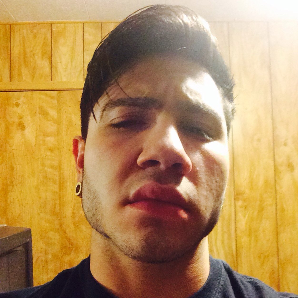 WalterLeonel718's profile picture. LiftLoveLife