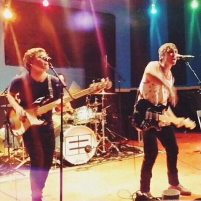 RT if you're going to any of the shows tweeted so you can find out who's going:)