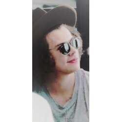 Follow @luasacre she follow back ❤️