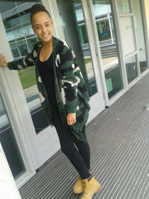 Haayy Dochter Vivian ..vergeet nooit ik hou superveeellll van jou en me zoon romario iiloveyou x mamma @Shenneedf|| iloveyou x @cherlianaGJR_ ❤.