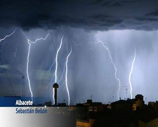 Apuestas deportivas, 24 horas al día, 365 días al año. Seguidor del Albacete Balompié

http://t.co/ohfP0UblqW