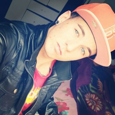 16 anos.
