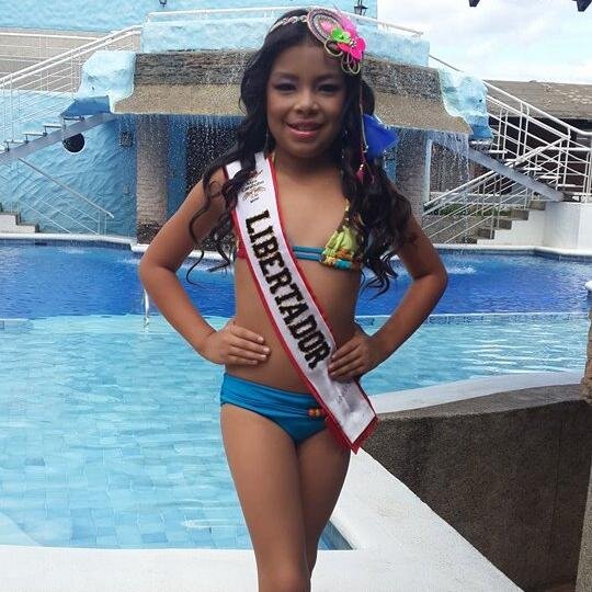 Candidata Oficial al Mini Carabobo 2014, representante del Municipio Libertador y la aventura sigue al Mini Venezuela. Apoyame! ↓ Mini ↓ Libertador↓↓