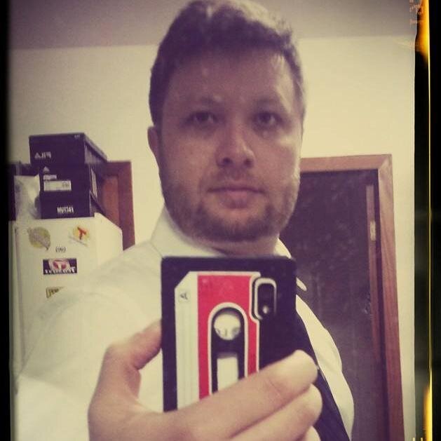 Locutor 92FM