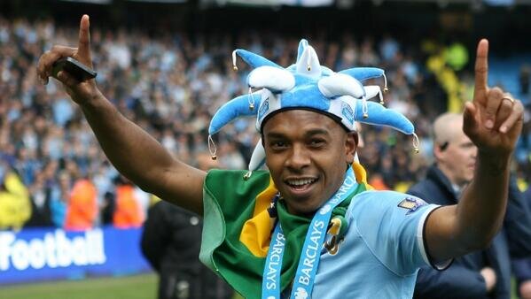 Big Fans Fernandinho Luiz Roza From Indonesia,Share News,Pict Of fernandinho. #ManchesterCity #BrazillianNT #25 #Followed By @fernaoficial 16-12-13