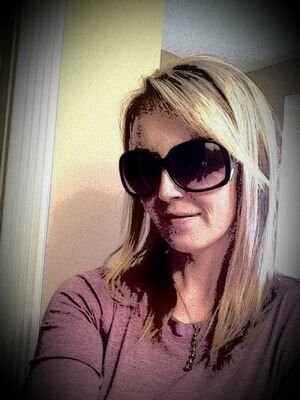 Killing it as a stay at home mom & business owner of Playful Lashing!