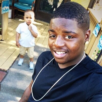 Father Of TyZon Im 19 Year's Young Money Been Made Fucked Yo Bitch LastWeek 90's Baby✊ #RipGwalla