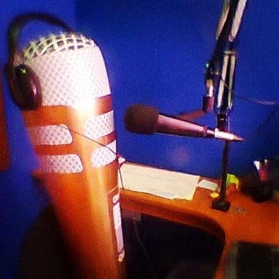 HarryGomezF's profile picture. Comunicador Social/ Locutor/ Periodista Deportivo.

Esta cuenta NO tiene fines profesionales, es mi opinión.

No discrimino, solo soy intolerante a los idiotas.