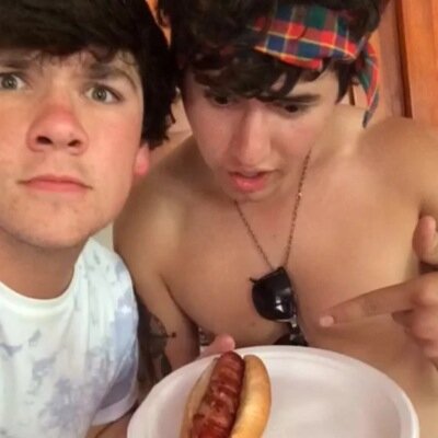 I love @jccaylen and @jakefoushee And many more
    Follow my personal @sierraalouisee