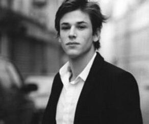 Light_Latte's profile picture. Latte Light 라테 라이트 ; Dart 다트 / 29 / 182cm / La camorra