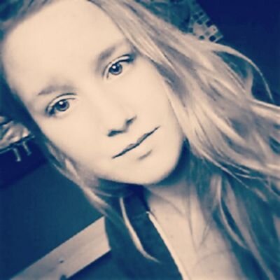 heeej schatje i love youuh333  met jou is altijd gezellig!  we gaan sws een x horrormaratjon houden :) xxx loveyoubby chicaaa