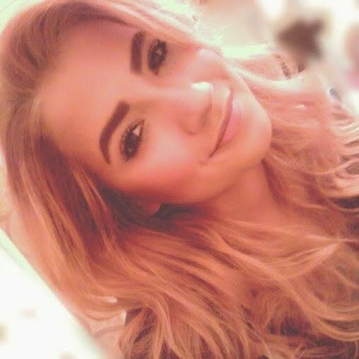 I support @VelillaJulissa ;) Second account of @ntmcliffxrd :) I love Julissa so much #Julisster forever Julissa follows