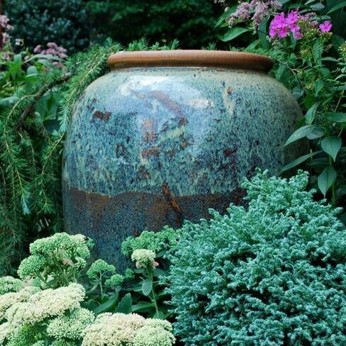 We sell the finest quality outdoor/indoor pottery and custom water features in the Treasure Valley.