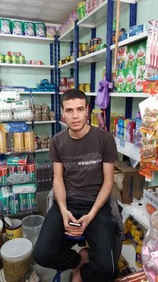 rebahi_l's profile picture. 