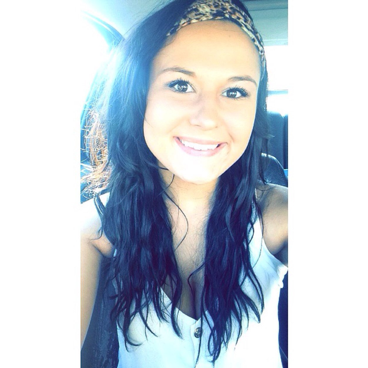 ___tay21's profile picture. For a complicated girl, she ain't that hard to figure out