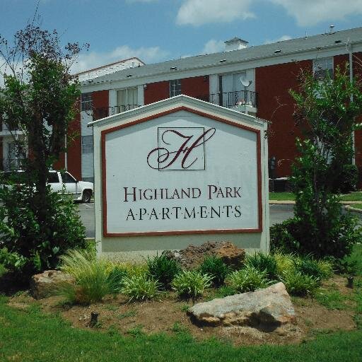 Highland Park is a beautiful, quiet community with spacious floor plans for anyone's needs. Located close to shopping, entertainment and restaurants.