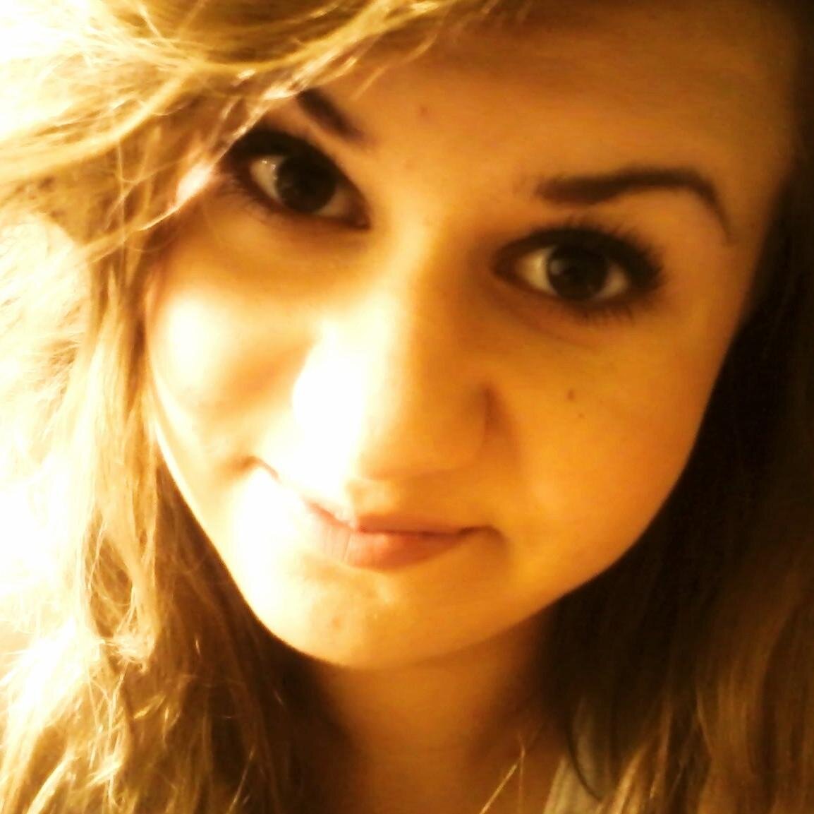 fanijka's profile picture. #dragonball | #hollywoodundead | #rapcore | #billytalent | #fcbarcelona |  #realmadrid | #bvb | #poetry