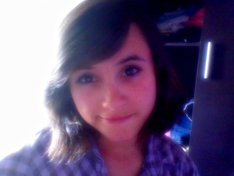je m'appelle Cathy et j'ai 15 ans je suis né en france a niort