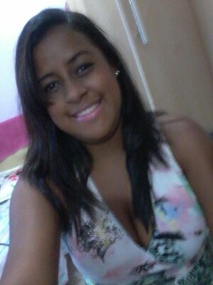 Whats: (11) 988299575