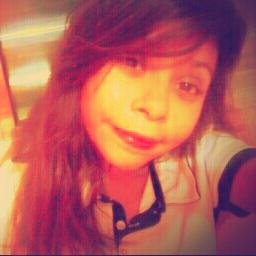 O que eu mais quero é que você me queira. Por um momento ou pra vida inteira...