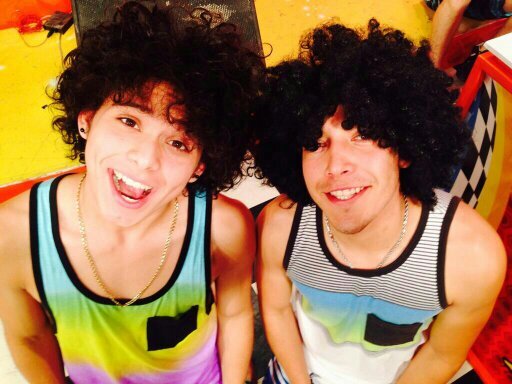 Mis idolos son:Brandon Meza! Mi morro,Snoopy! Mi bodoque,Arely Tellez! Mi pechocha,Jazmin Con J! Mi princesa,Gaby Rmz! Mi cachetona Son mi VIDA!!! LOS AMOOO!!!