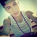 Hey guys i am 18 i am gay and i am looking for friends :) hit me up