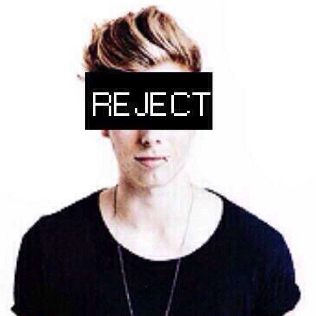 Please follow @Ceej_jeec because she just gave you a free follow
