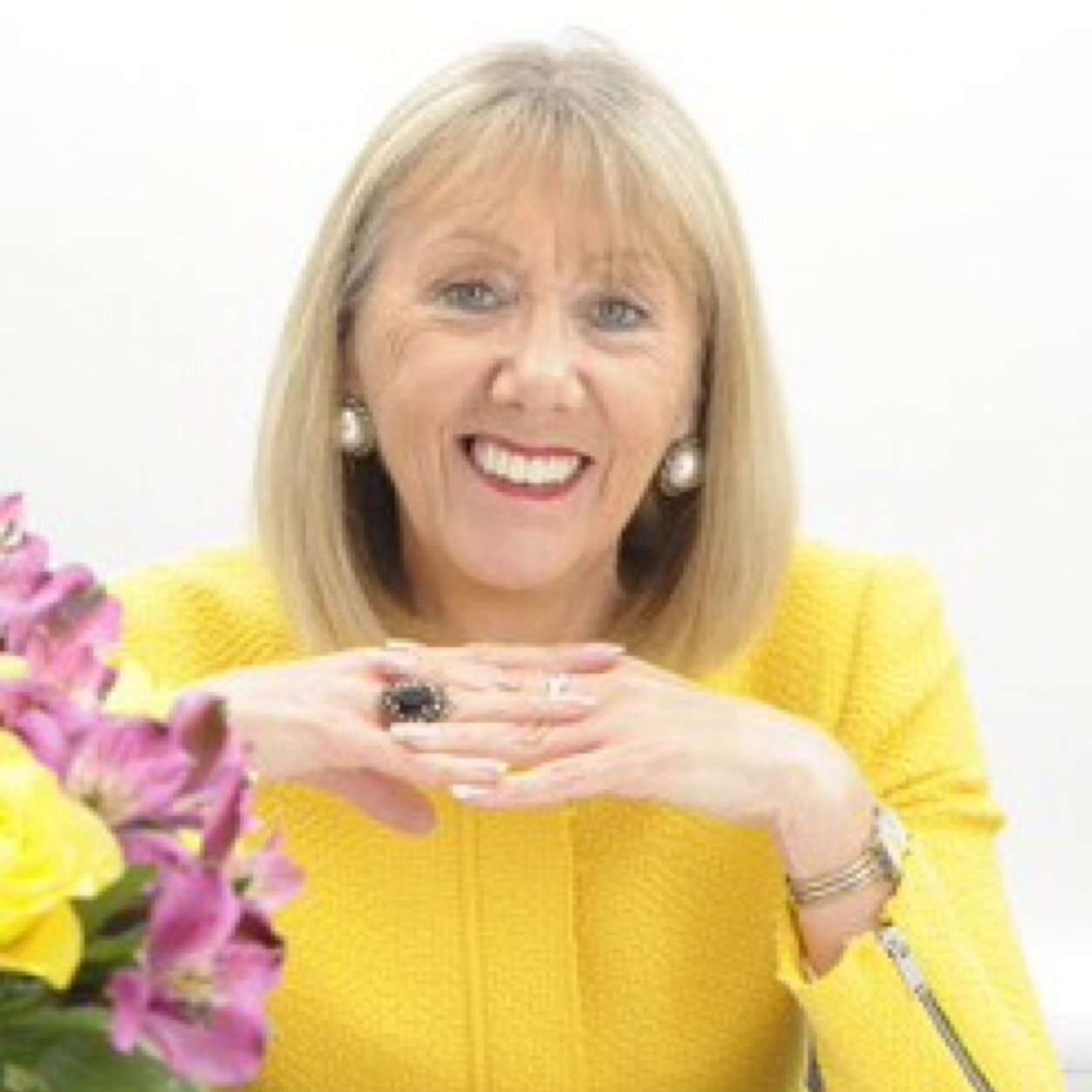 Jenny Jones (MsJones_TSLA) Twitter