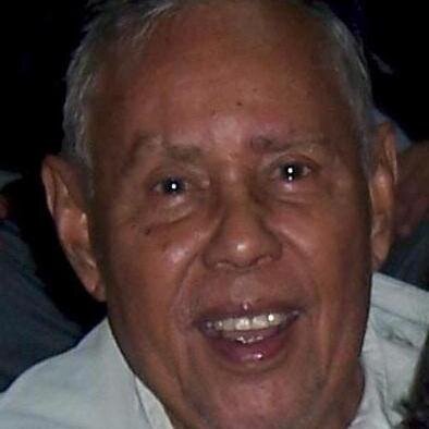 MarcioRodas's profile picture. Yoreño, de la Ciudad de la Lluvia de Peces, mi amor mis hijas Tete, La muñeca de Papa, la Negrita pispirete de abuelo y la chiquita mas grandota.