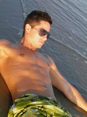 adrian_benim's profile picture. Aspirante ingegnere e appassionato di palestra..