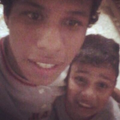 9. Santiago Alvarado, curso primaria, me gusta la pizza y los buenos Tweets, prefiero la Sonny