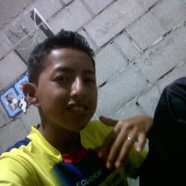 ♥ orgullosamente barcelonista ♥te amo julissa en el mundo hay una sola personaq tienes q cuidar y ese eres tu mismo...!! :)