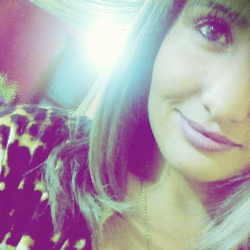 minha pequena to aqui pra dizer que te amo ;3 minha maninha vo estar sempre com voce '--'  e nao é pro cunhado fica bravo tah  p.@soneca_42