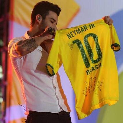 SOU DOENTE APAIXONADA  ELE TEM RAZAO.AMO O GUSTTAVO LIMAAAAAAAAAAAAAA