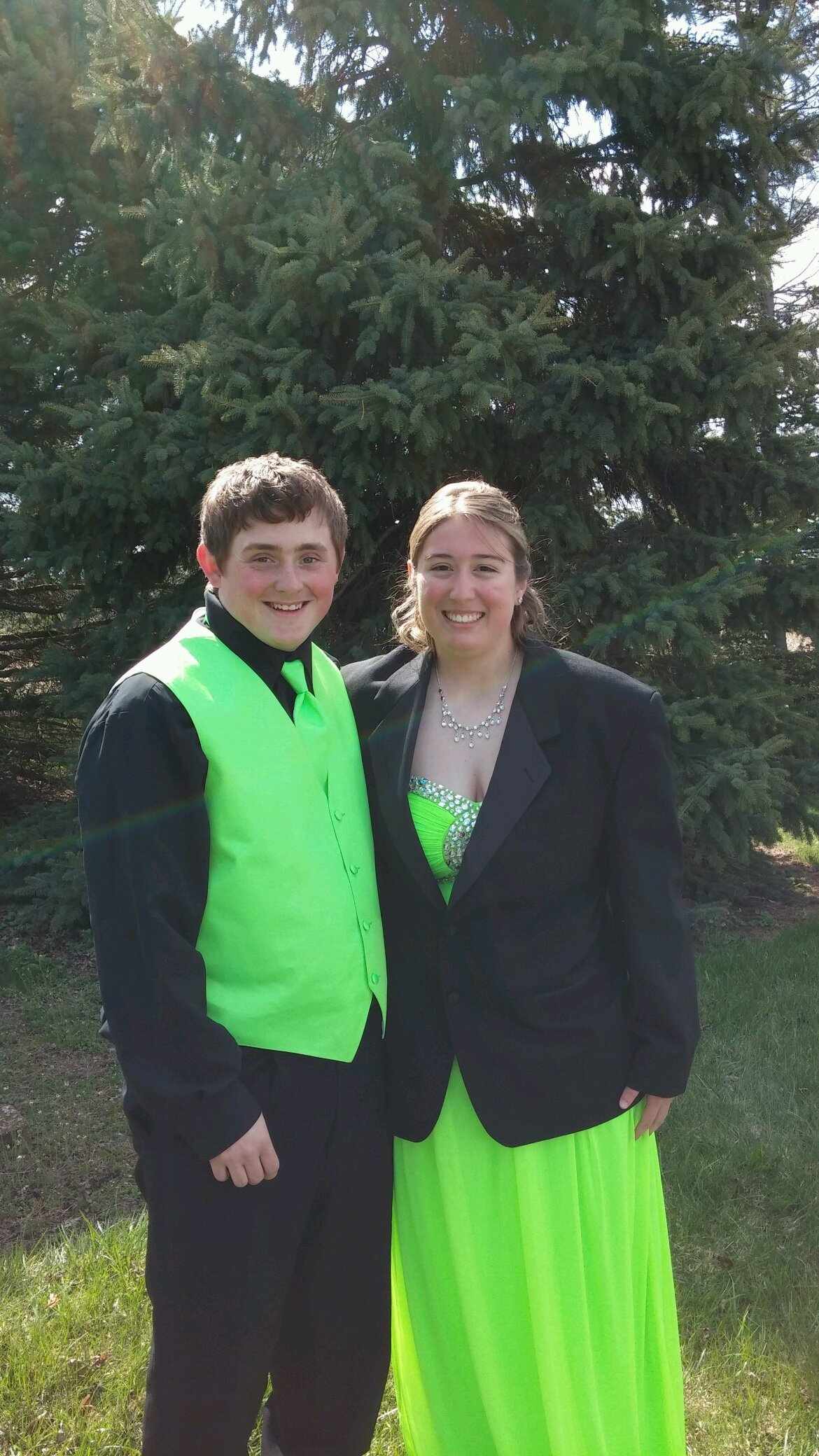 jordanmal81's profile picture. 20 years old.  enjoying life. heart got stolen by the best 9/2/11