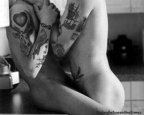 || FREE FOLLOW || FOLLOW ME AT @niallls_boo BECAUSE I LOVE U ||                      ««I ship Larry harder than they fuck»»  || Goal is 8K ||